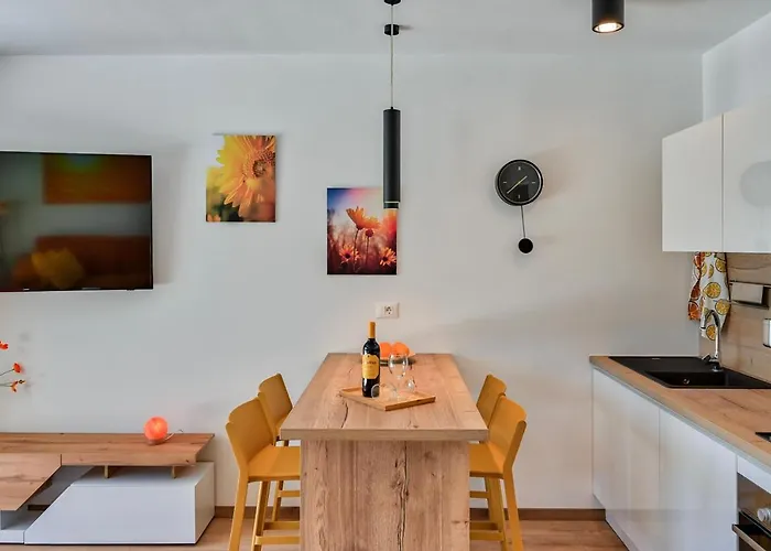 Solis-modern For A Romantic Retreat, Heated Pool Villa *