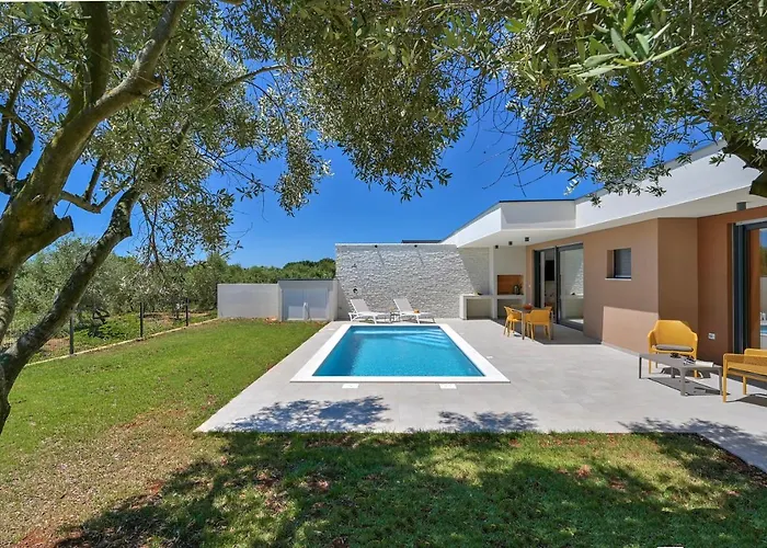 Solis-modern For A Romantic Retreat, Heated Pool Villa *